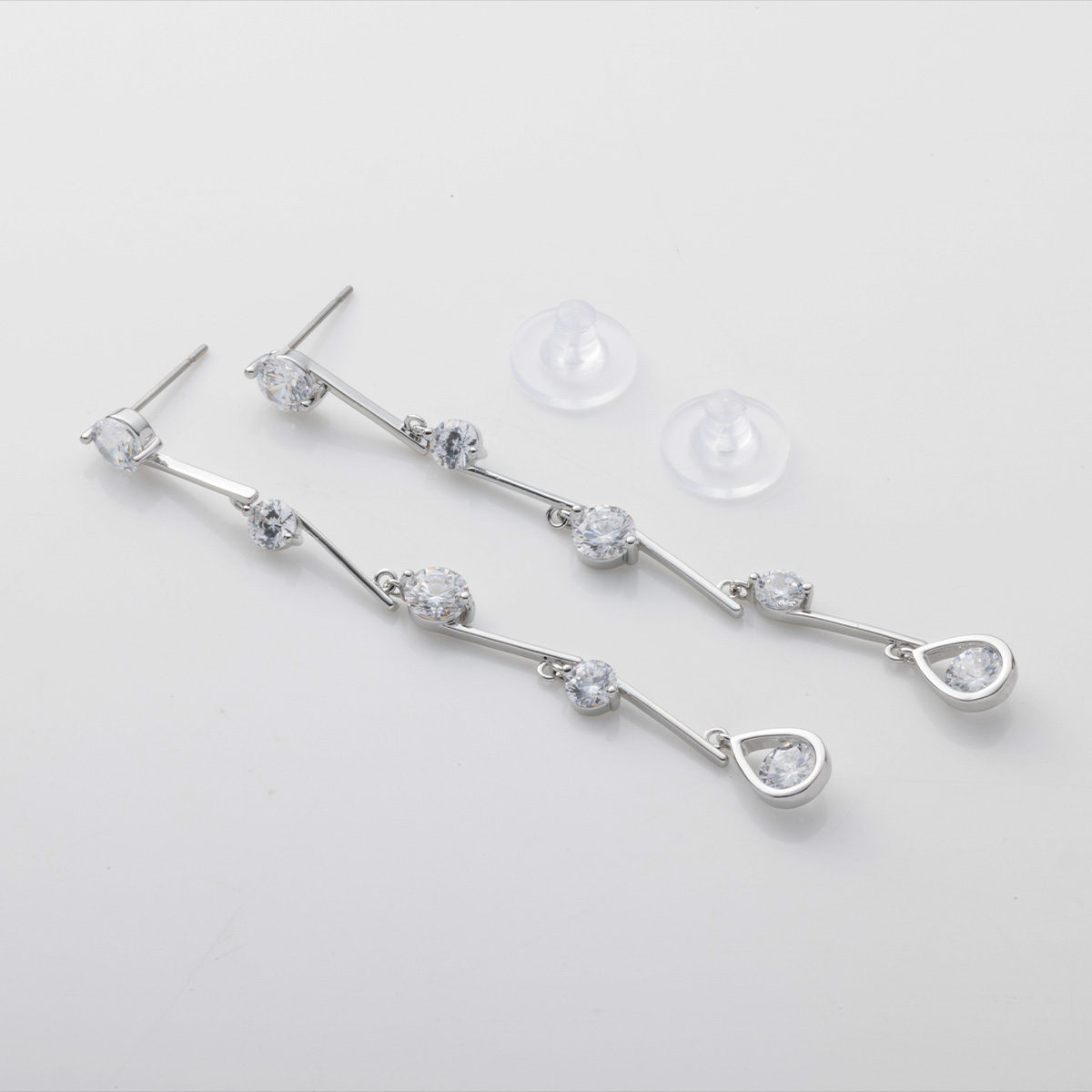 JN745808 JinkaNezu キュービックジルコニア レインドロップ イヤリング/ピアス